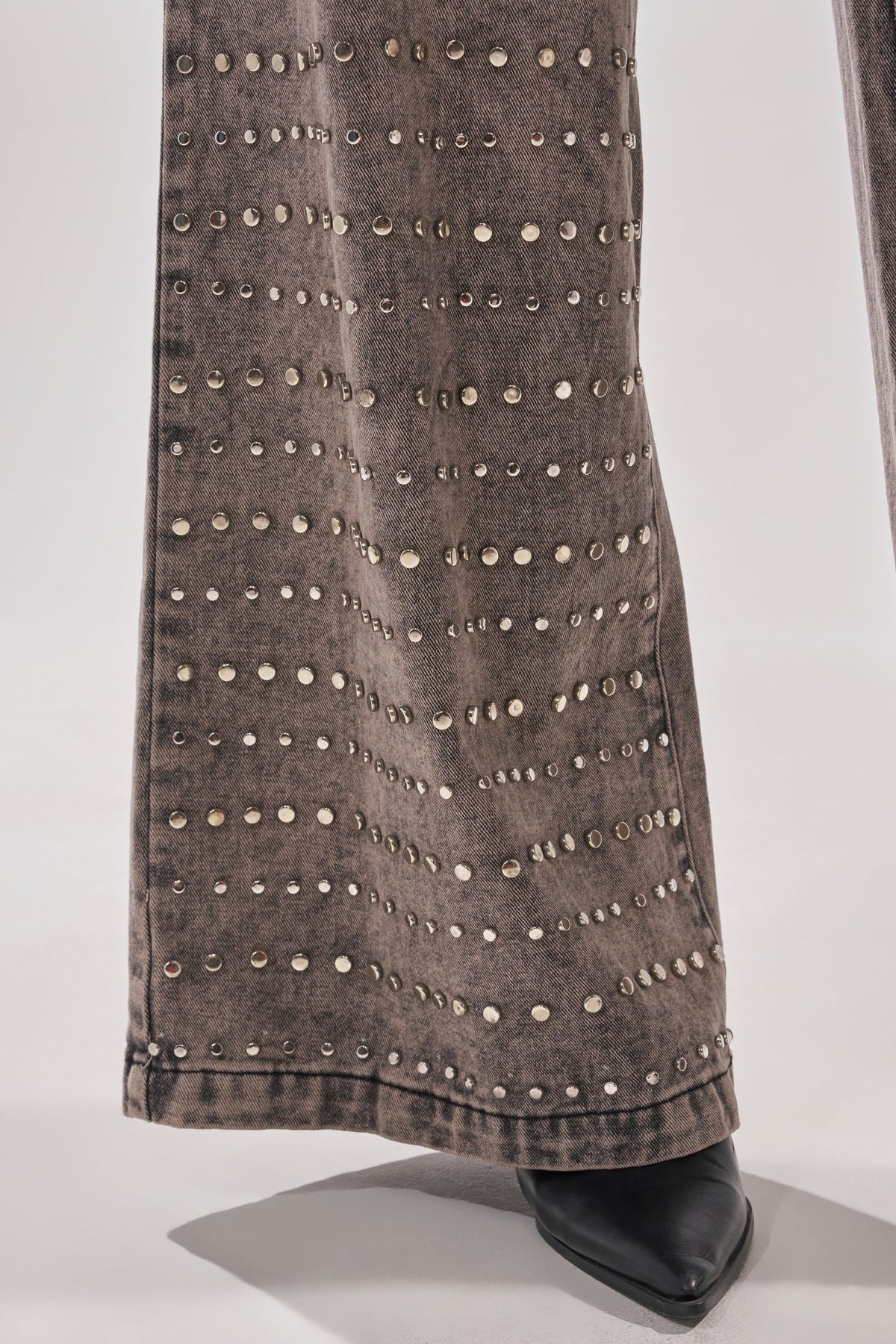 RIZZO STUDDED WIDE LEG DENIM