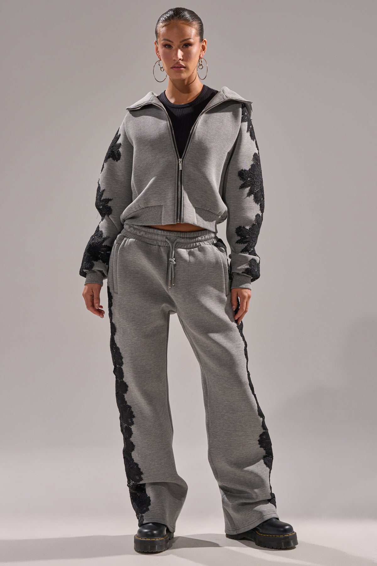 RAQUEL ZIP UP SWEATSHIRT