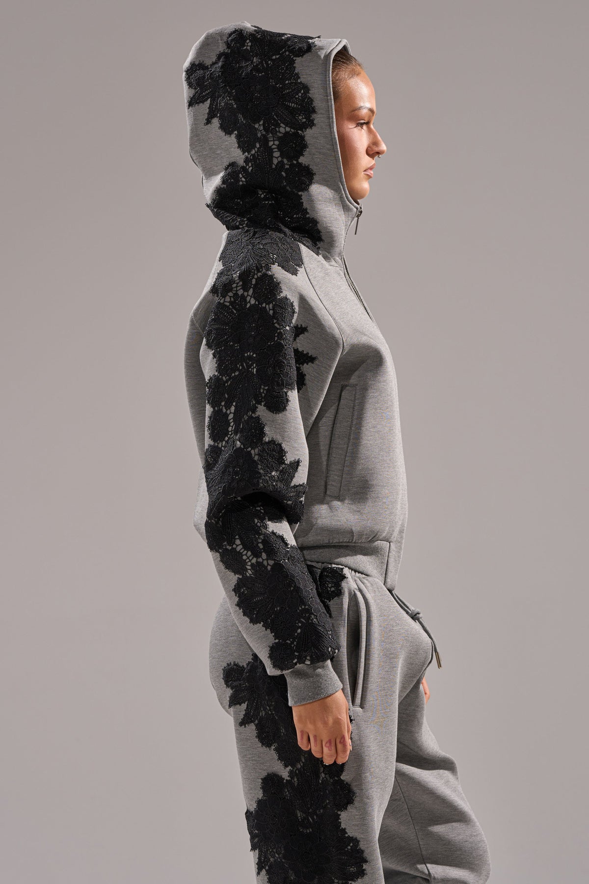 RAQUEL ZIP UP SWEATSHIRT