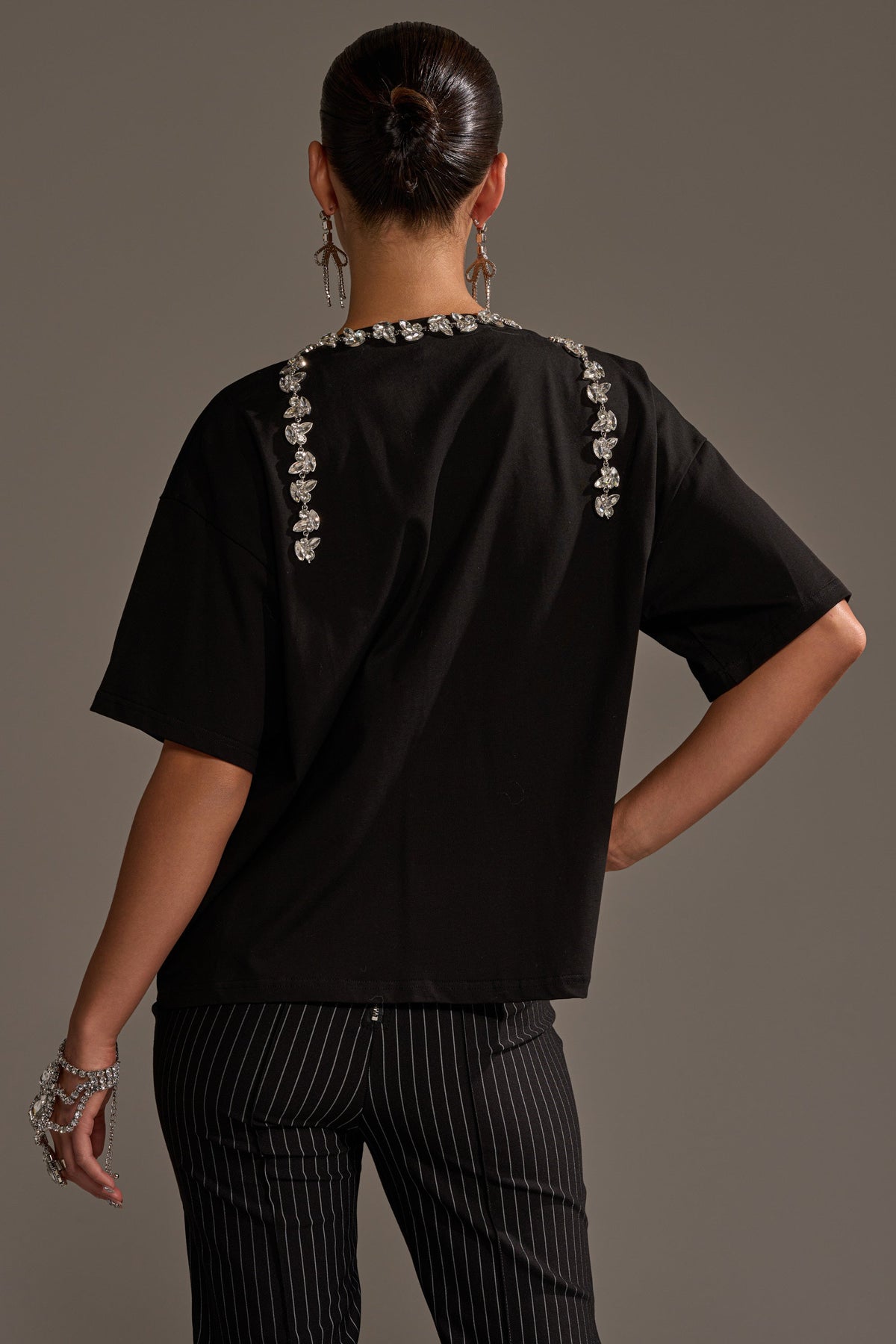RHINESTONE QUEEN OVERSIZED TEE