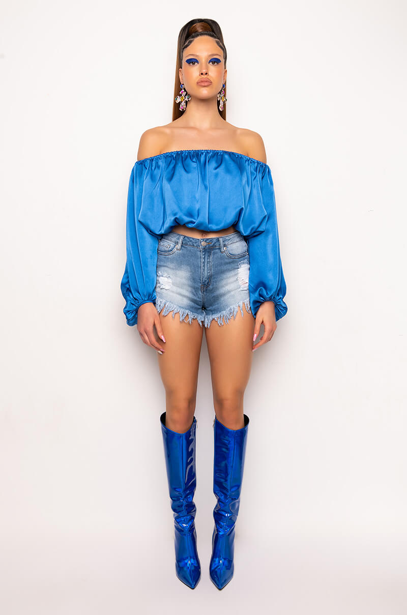 RAYLA OFF THE SHOULDER CROPPED BLOUSE